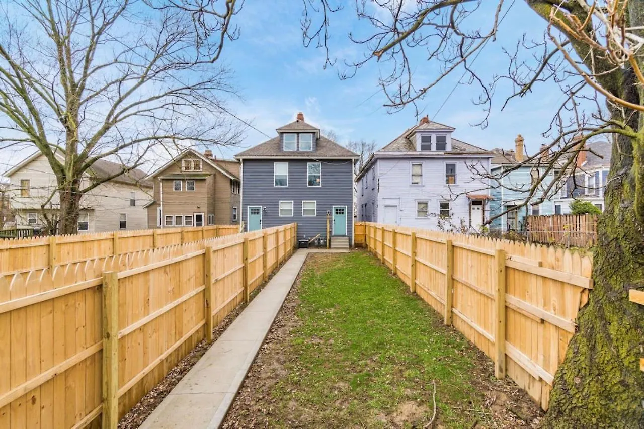 10 Entire Home Private Parking Fenced Yard Columbus 0*,  USA